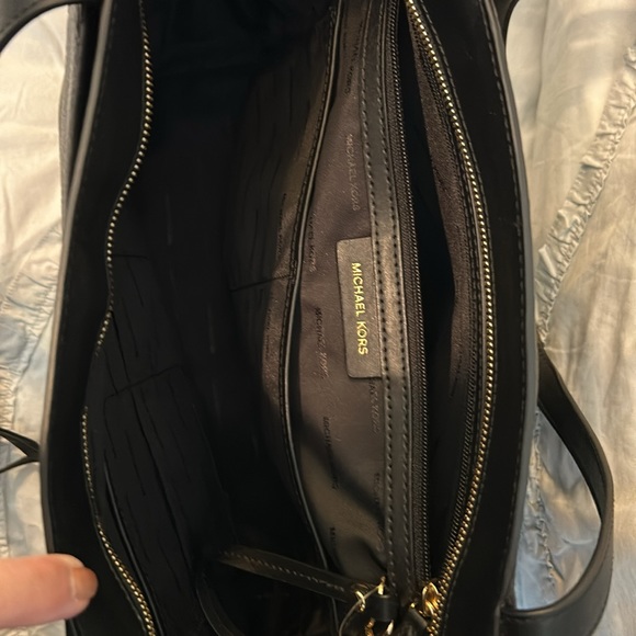 MICHAEL MICHAEL KORS Handbag - Picture 6 of 11